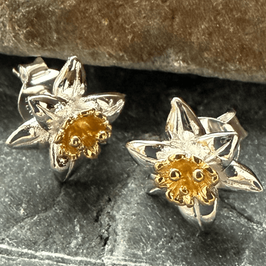 Daffodil Sterling Silver Stud Earrings - Cotswold Jewellery