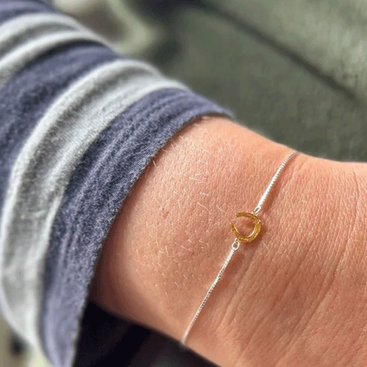 horseshoe-bracelet-gold