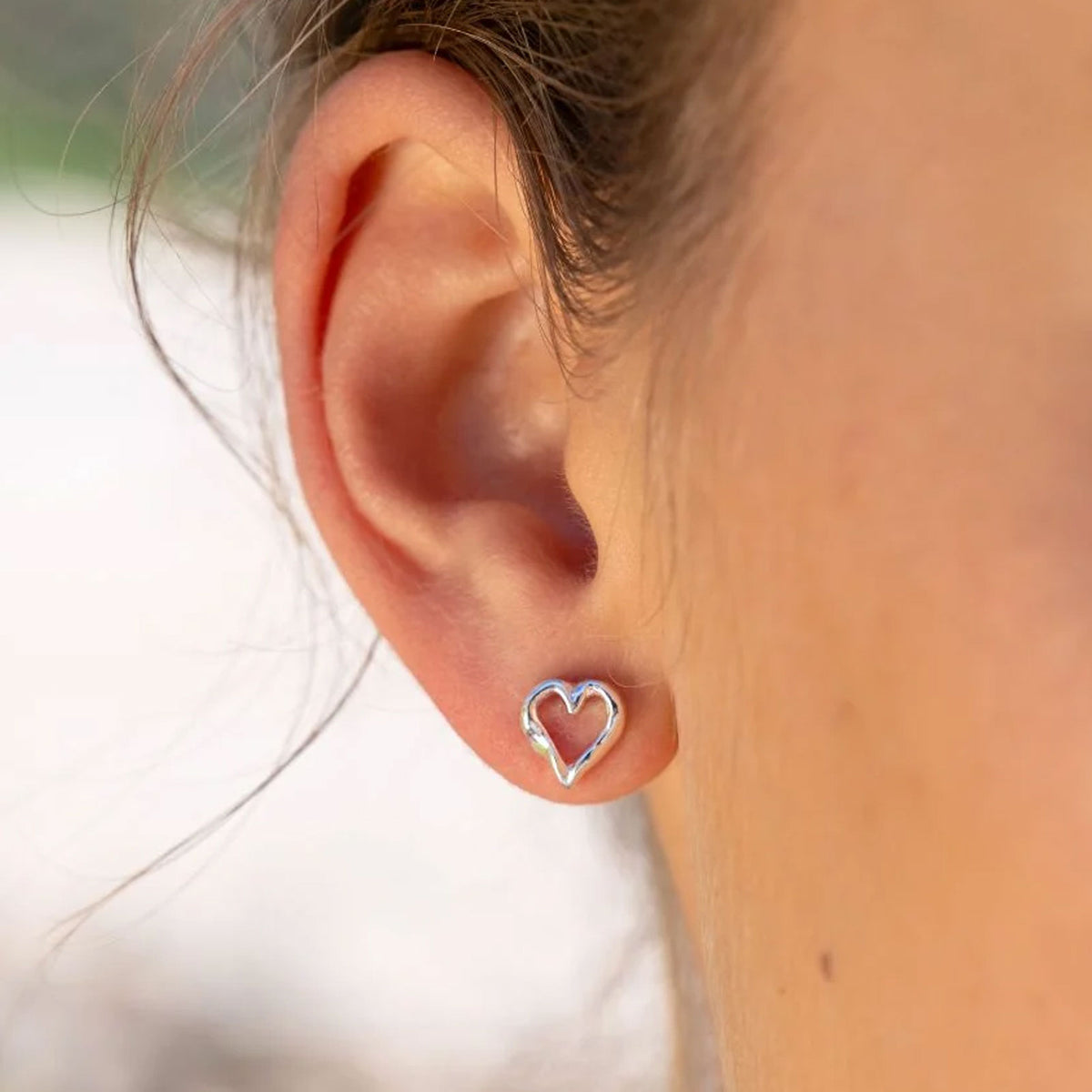Delicate Outline Heart Stud Sterling Silver Earrings