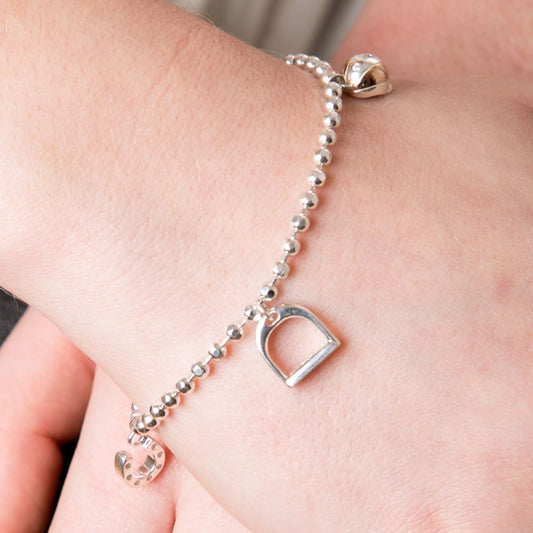 Top 5 Equestrian-Inspired Jewellery Pieces Every Horse Lover Needs - Cotswold Jewellery