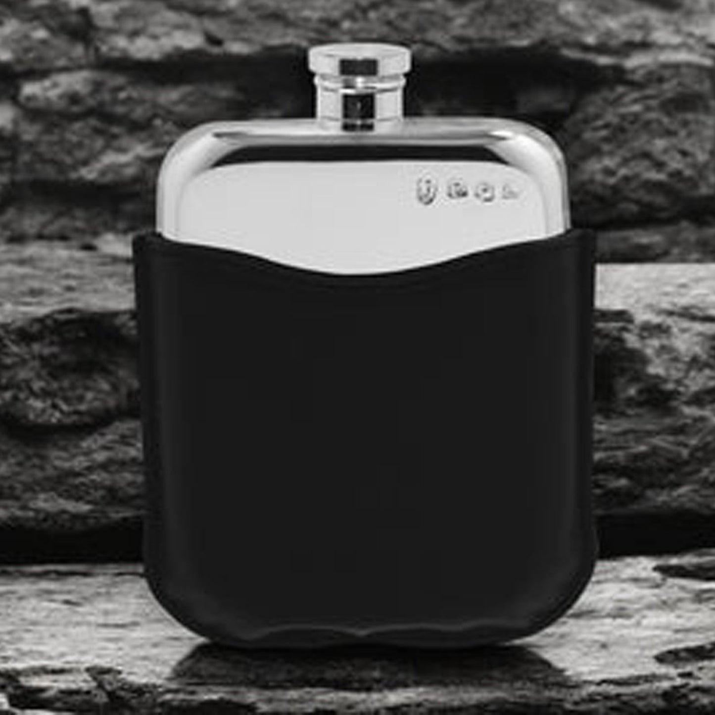 6oz Pewter Hip Flask with Black Leather - Cotswold Jewellery