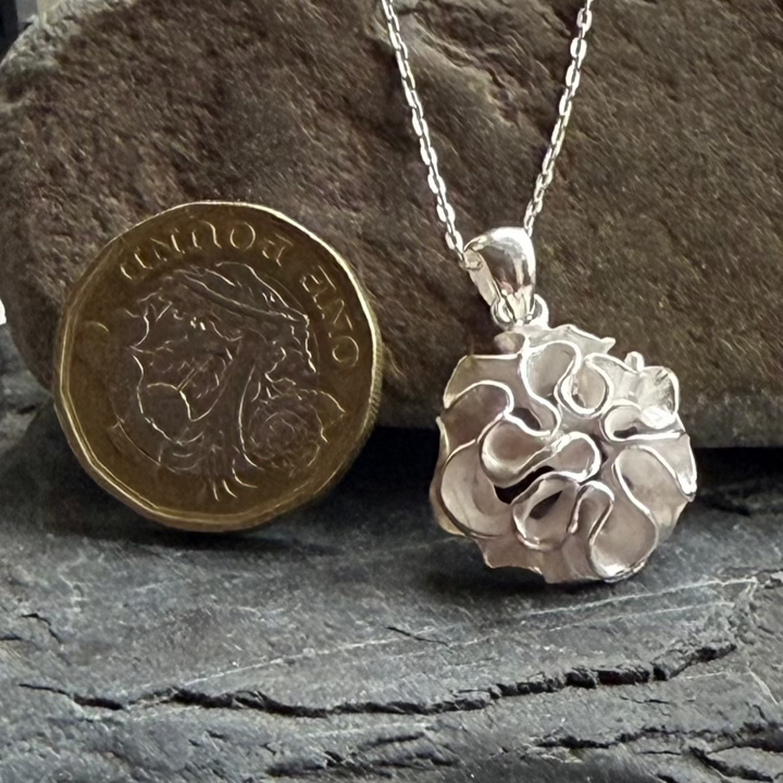 Sterling-silver-blooming-flower-necklace