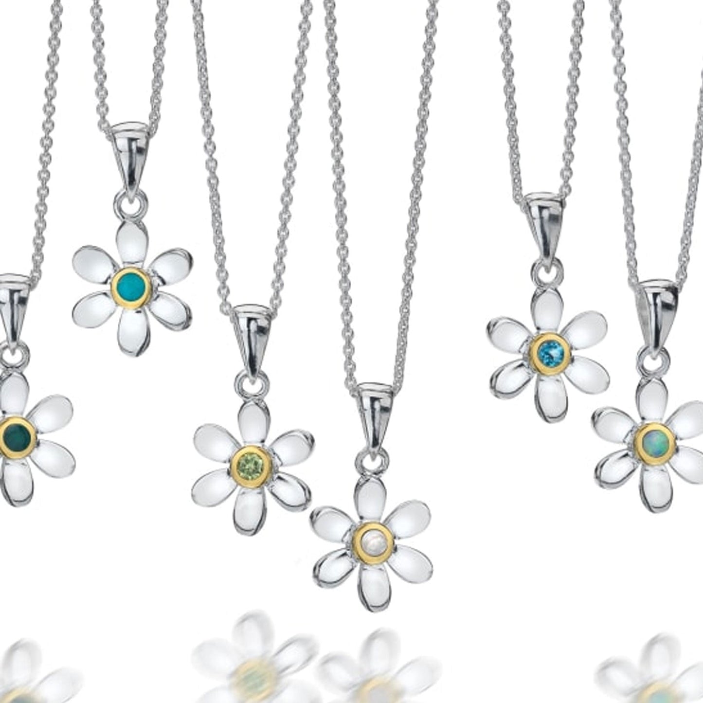AUGUST Birthstone Peridot Daisy Sterling Silver Necklace - Cotswold Jewellery