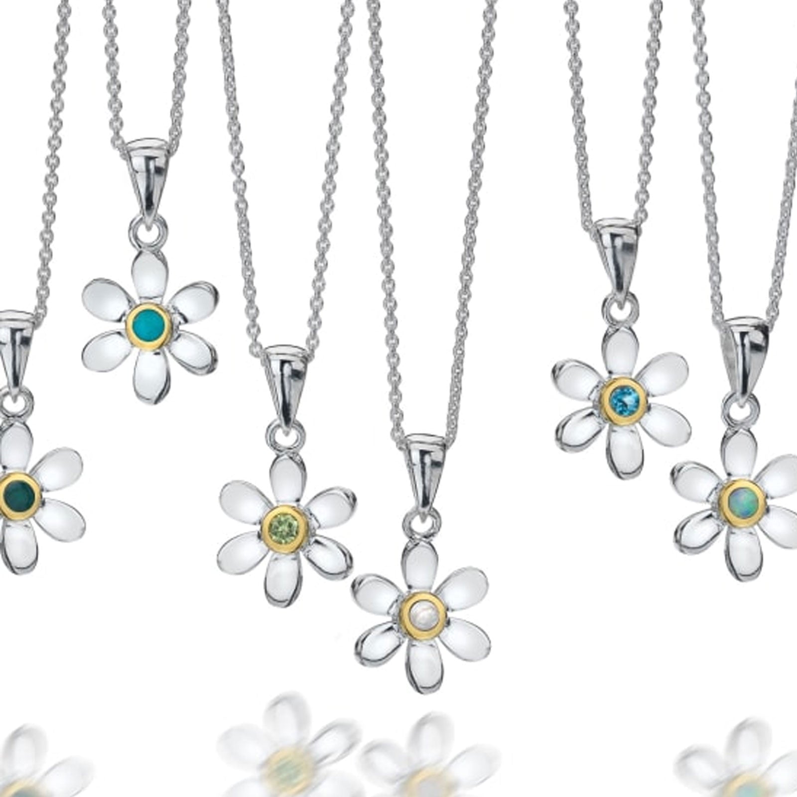 AUGUST Birthstone Peridot Daisy Sterling Silver Necklace - Cotswold Jewellery