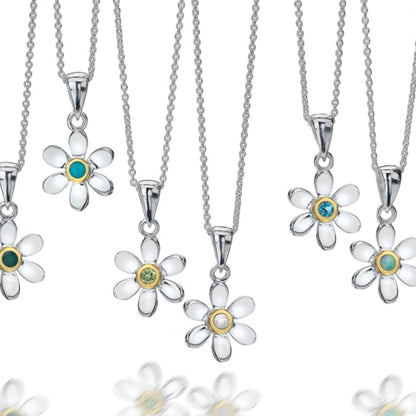 AUGUST Birthstone Peridot Daisy Sterling Silver Necklace - Cotswold Jewellery