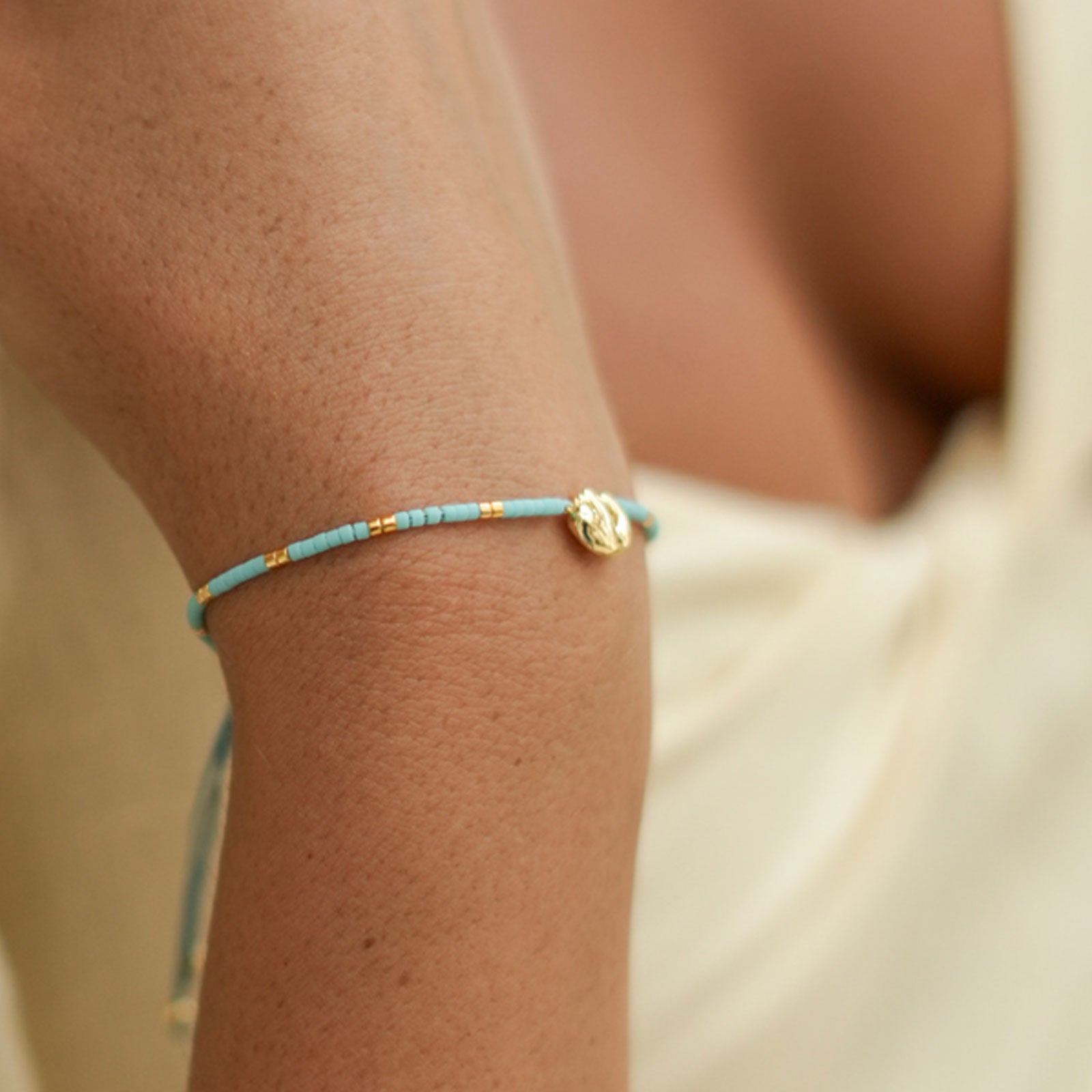 Big Hugs Hanging Sloth Bracelet - Cotswold Jewellery