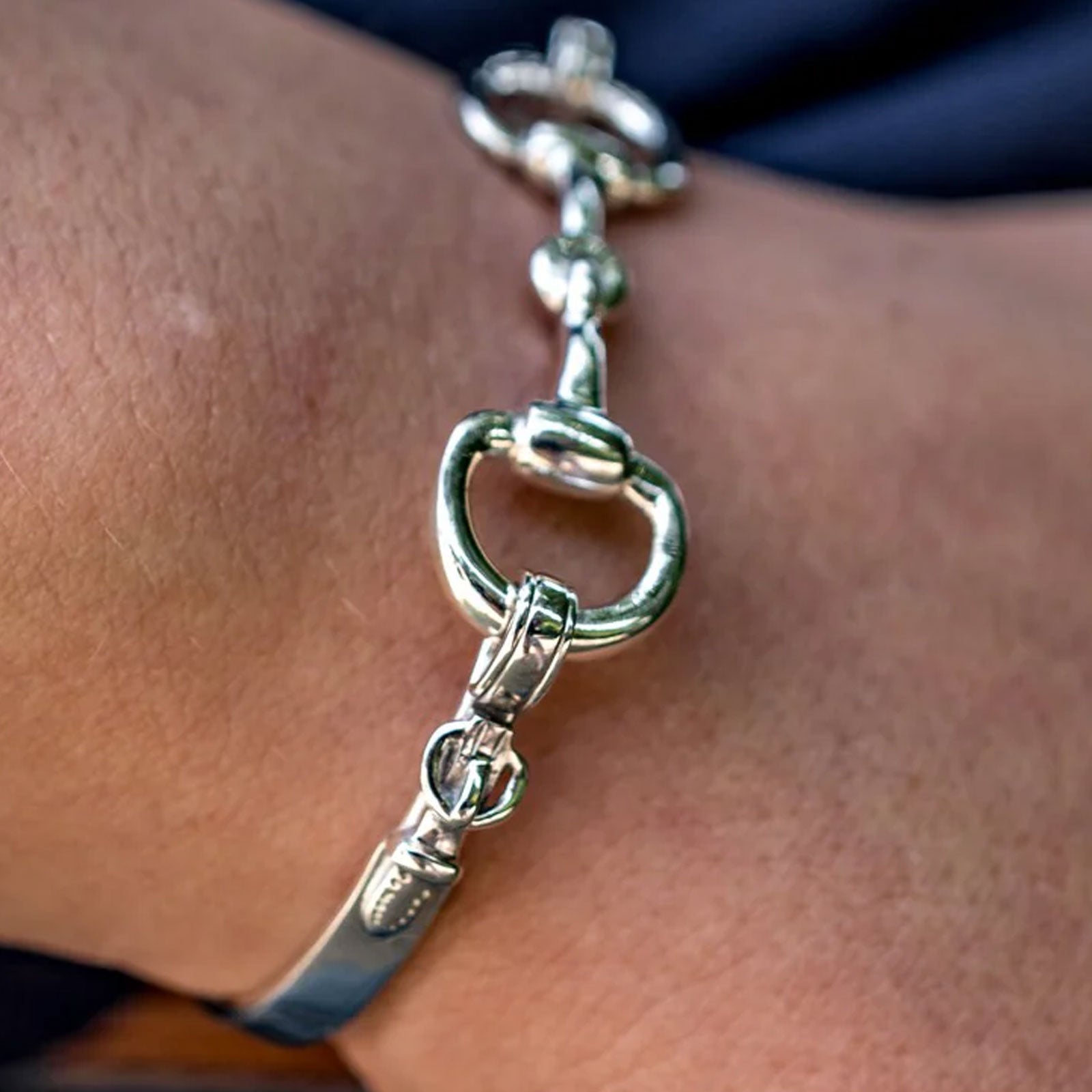 Double Snaffle with Detail Bangle - Cotswold Jewellery