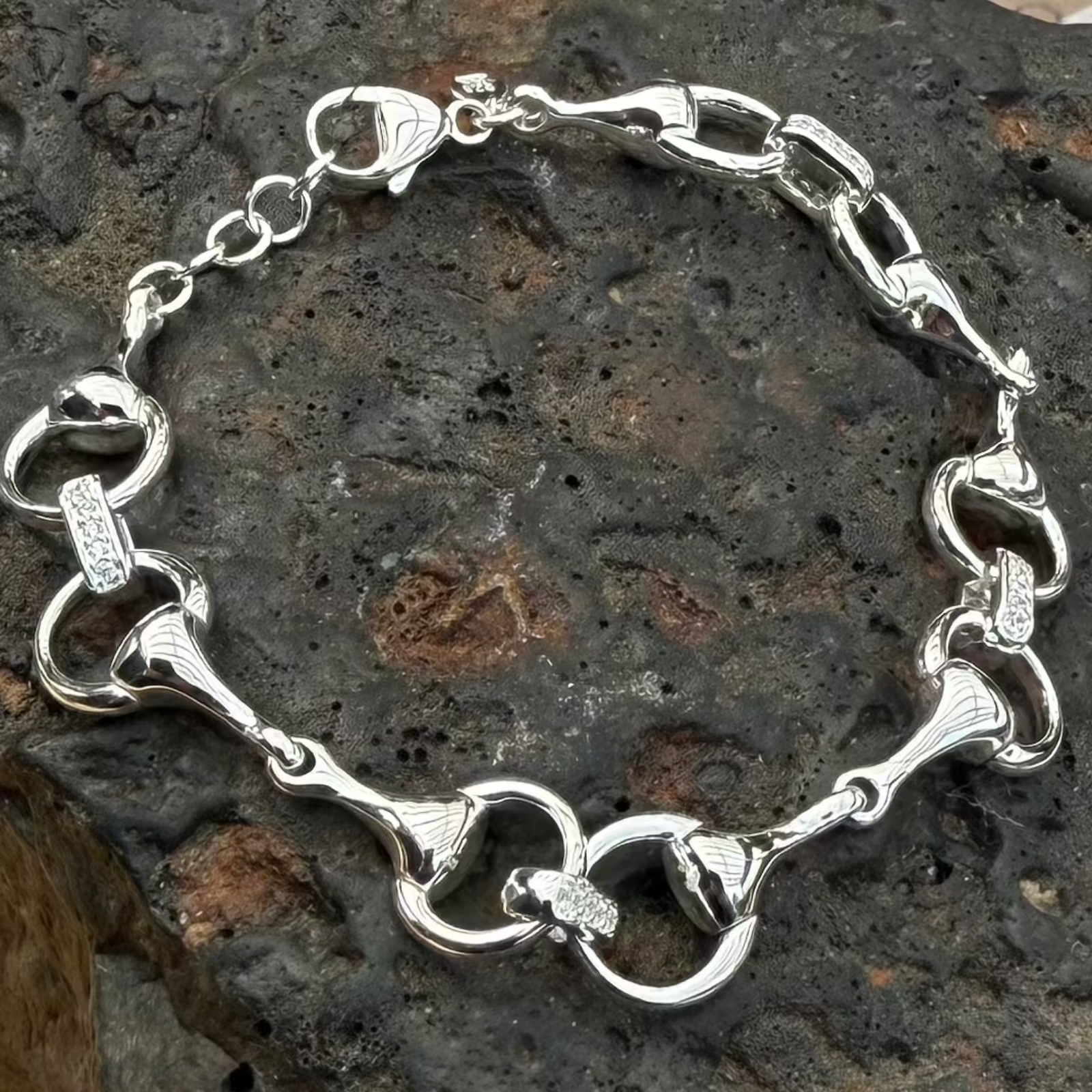 gemma-j-sparkly-snaffle-bracelet-cotswold-jewellery