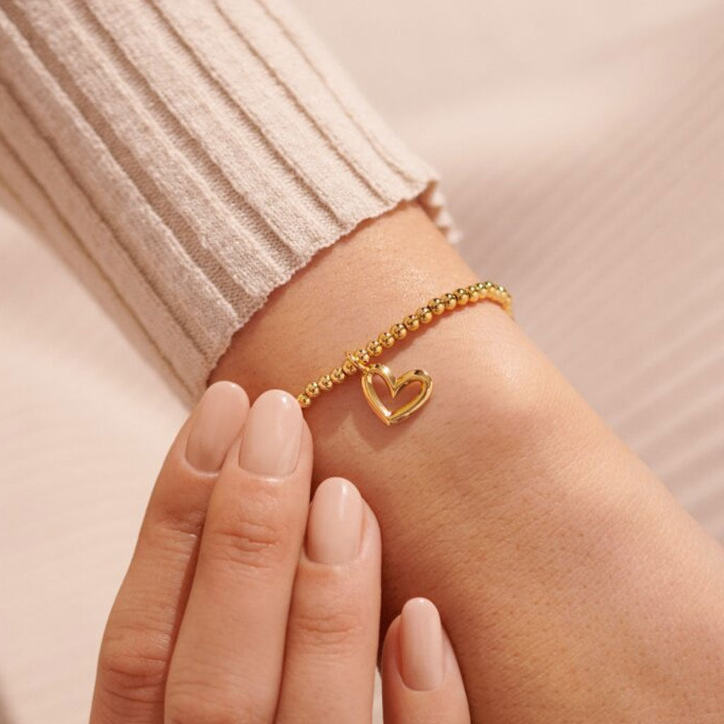 gold-birthday-girl-joma-bracelet