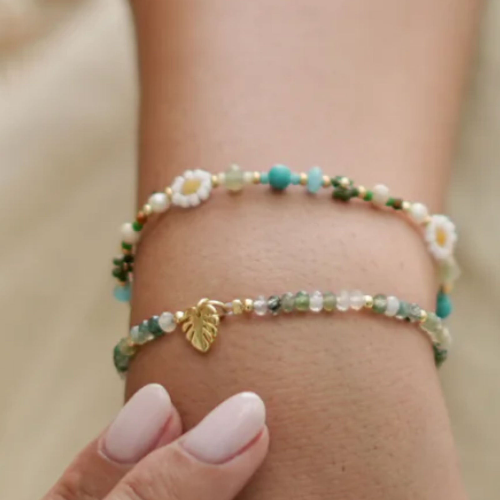 Green Flower Beaded Bracelet - Cotswold Jewellery