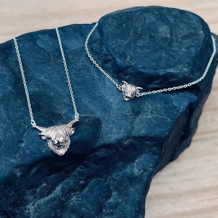 Highland Cow Bracelet - Cotswold Jewellery
