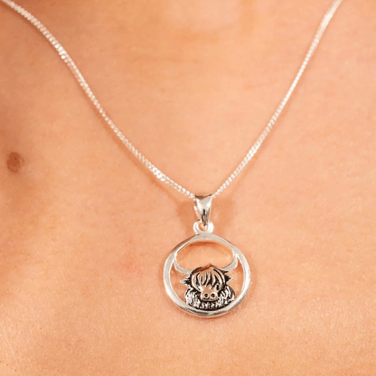 highland-cow-necklace