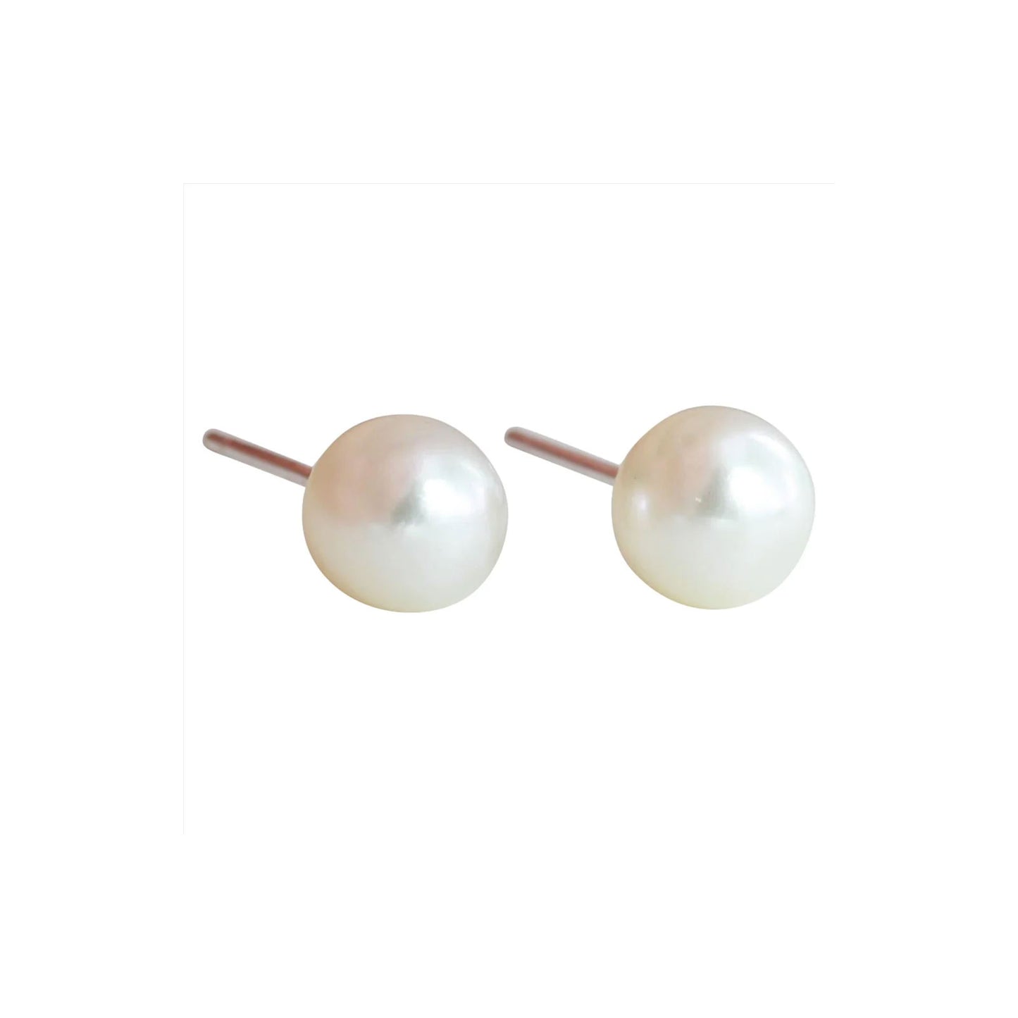 pearl-stud-earrings