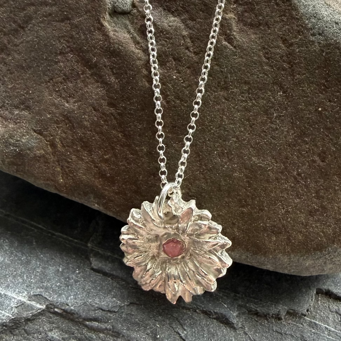 pretty-in-pink-necklace