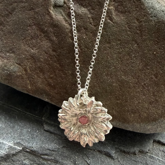 pretty-in-pink-necklace