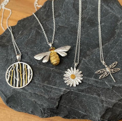 Queen Bee Necklace & Earrings Set - Cotswold Jewellery