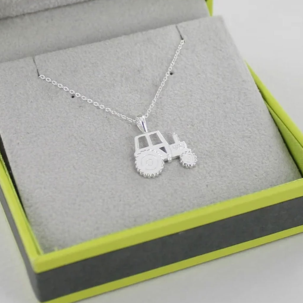 tractor-pendant