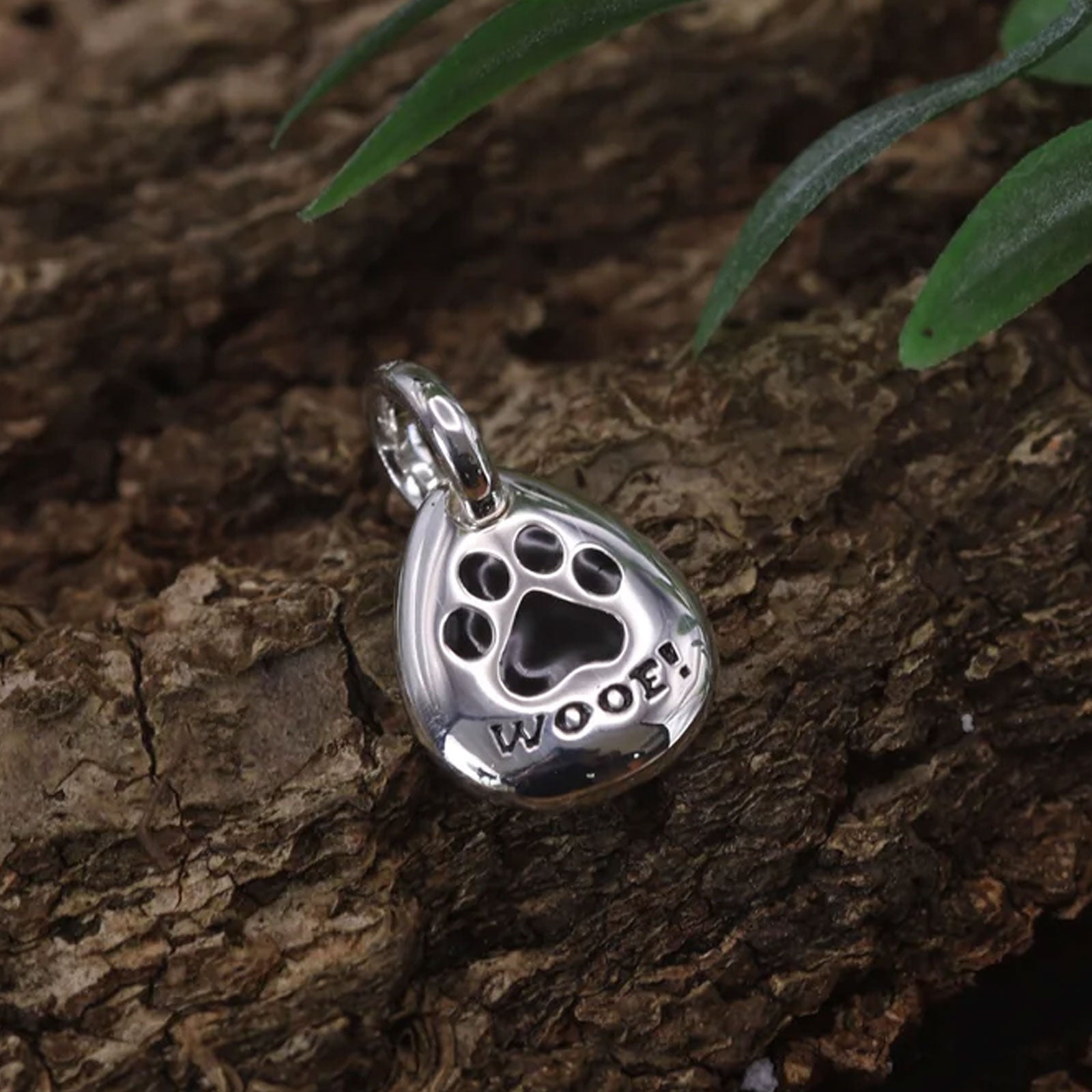 Woof Pebble Recycled Sterling Silver Necklace - Cotswold Jewellery